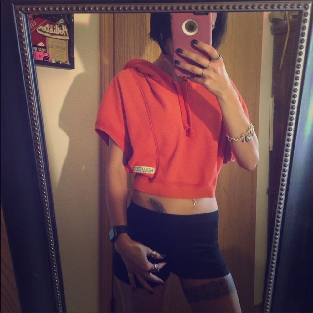 Hollister crop top